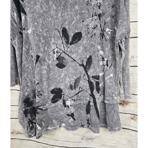 Jess & Jane Gray Floral Mineral Slub Knit Top M Tunic Waffle Trim Womens - Picture 2 of 7